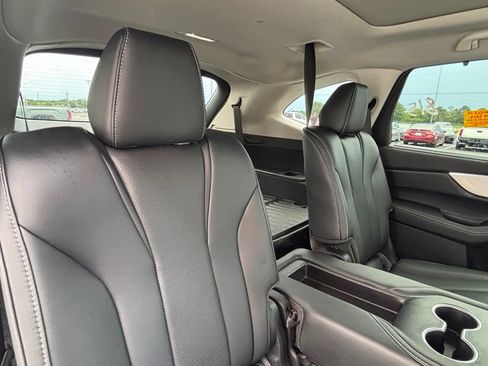 Used 2024 Acura MDX SH-AWD w/ Technology Package image 29