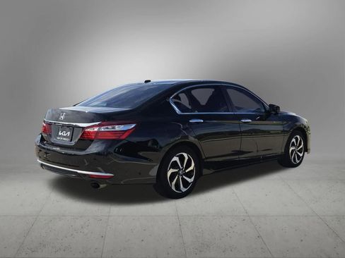 Used 2017 Honda Accord EX-L image 6