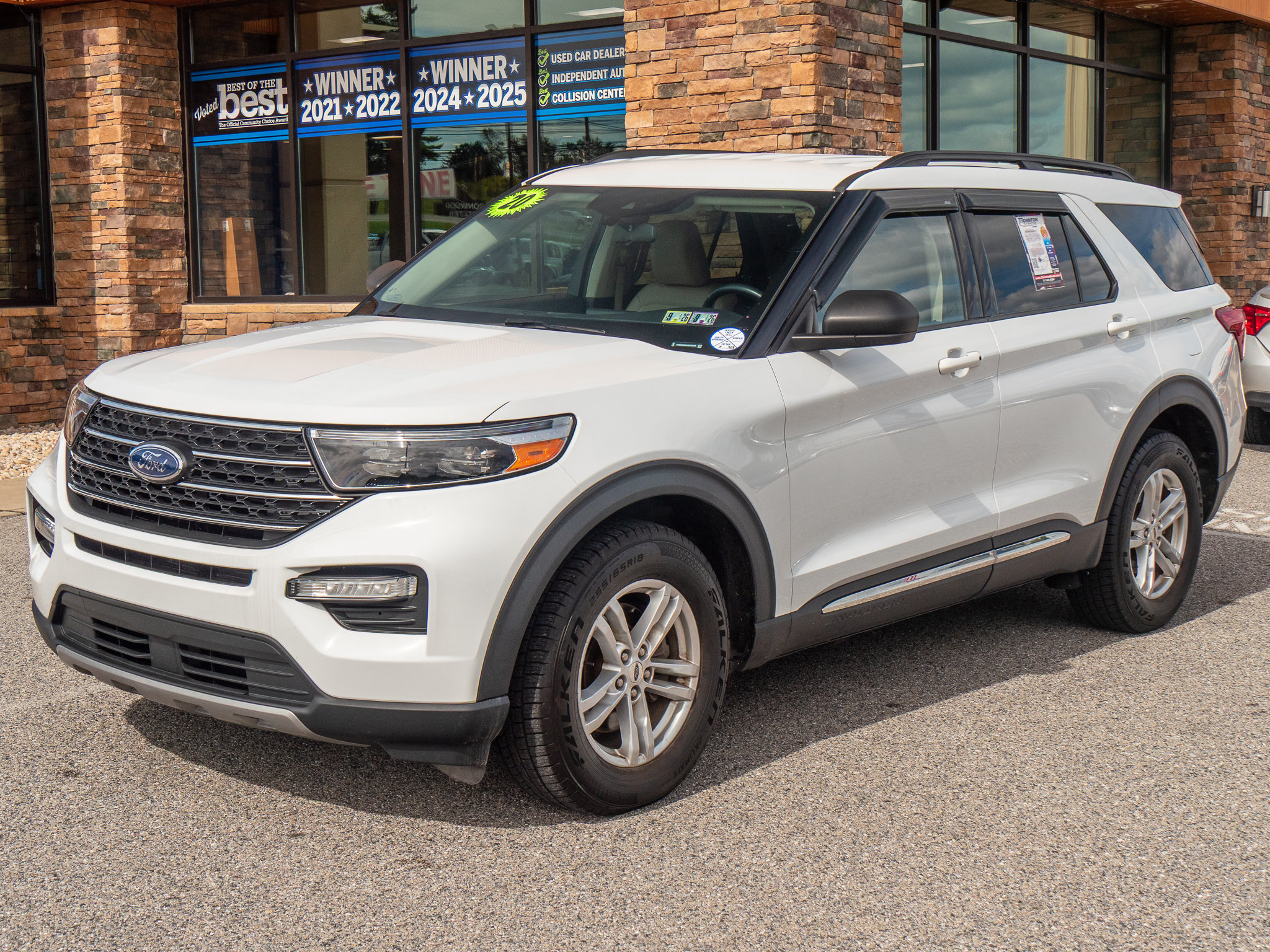 Used 2020 Ford Explorer XLT w/ Equipment Group 202A AWD/4WD image 7