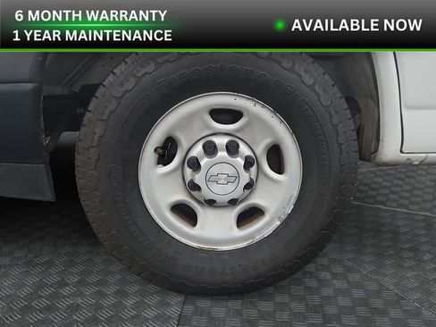 Used 2019 Chevrolet Express 2500 image 26