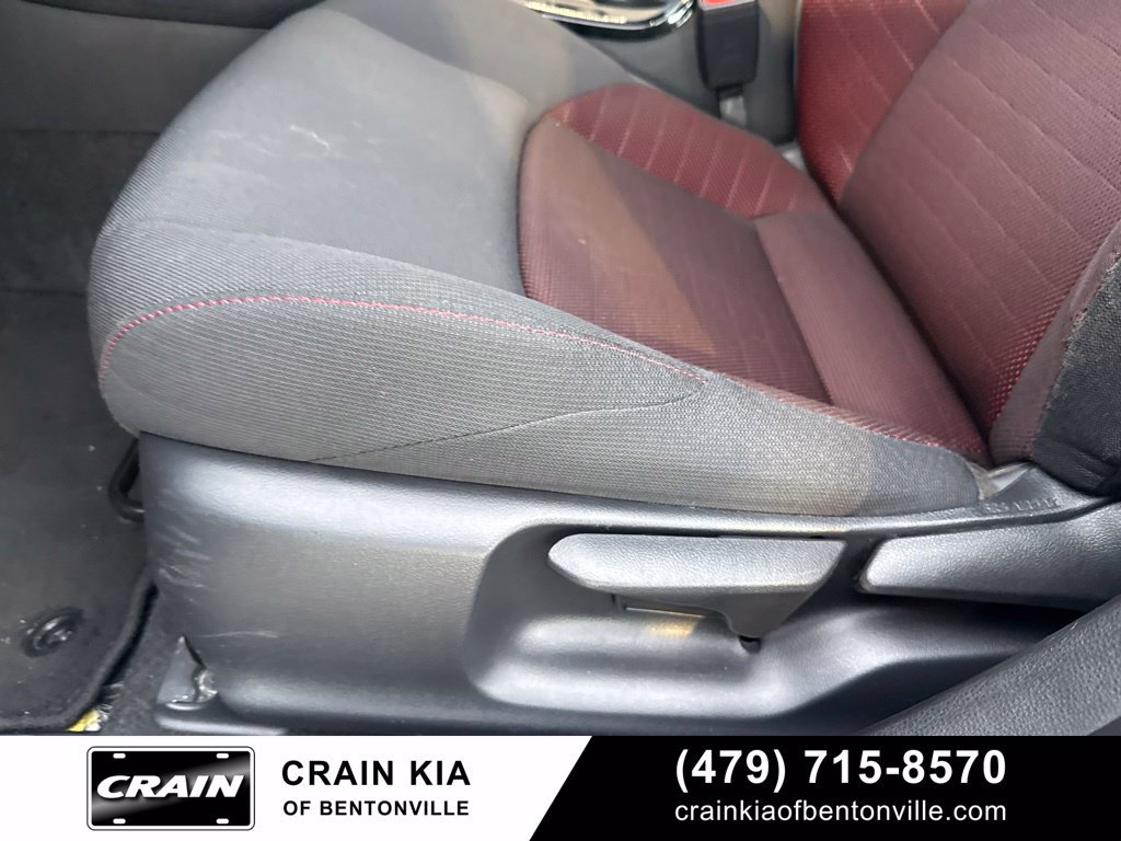 Used 2023 Toyota Corolla SE FWD image 16