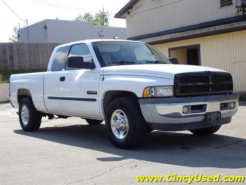 Used 2001 Dodge Ram 2500 Truck 2WD Quad Cab image 4