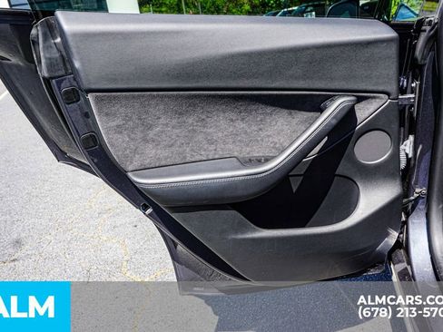 Used 2021 Tesla Model Y Long Range AWD/4WD image 49