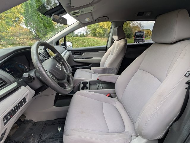 Used 2018 Honda Odyssey EX image 10