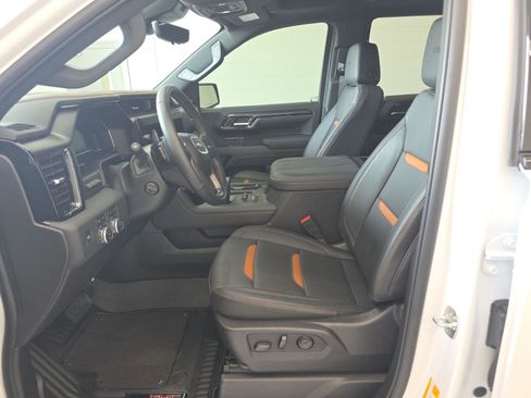 Used 2025 GMC Sierra 1500 AT4 w/ AT4 Premium Package AWD/4WD image 38
