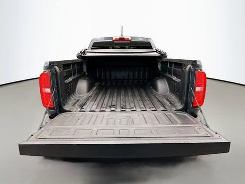 Used 2018 Chevrolet Colorado LT w/ LT Convenience Package image 26