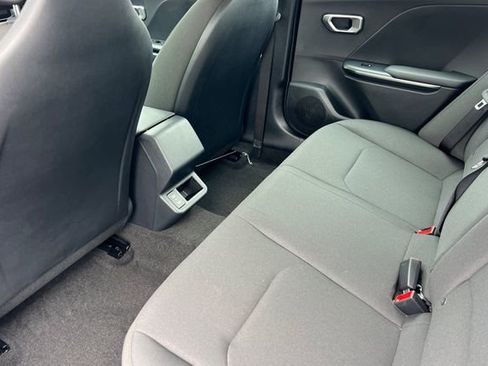 New 2026 Kia K4 LXS image 14