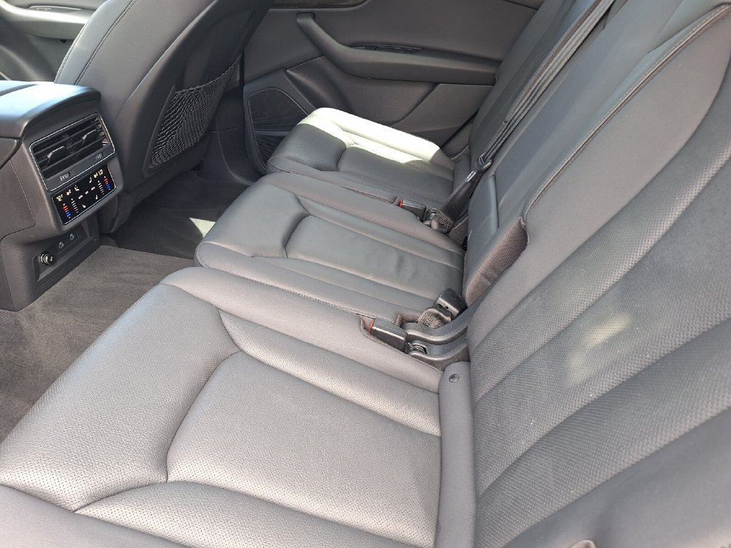 Used 2022 Audi Q7 2.0T Premium Plus AWD/4WD image 25