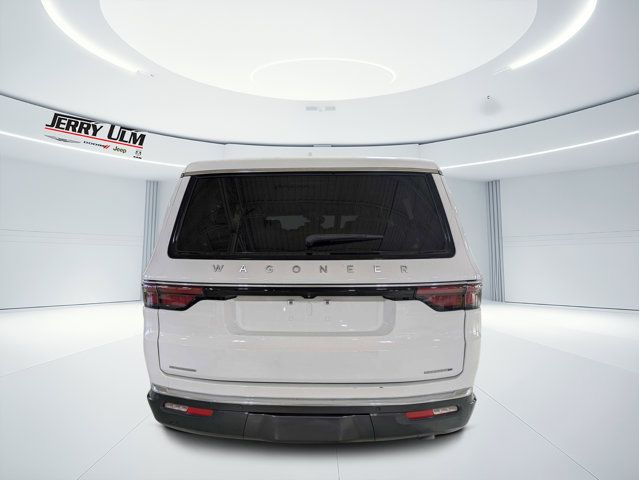 Used 2022 Jeep Wagoneer Series II AWD/4WD image 4