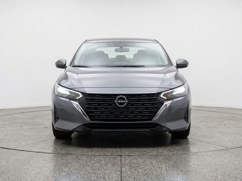 Used 2025 Nissan Sentra SV FWD image 2