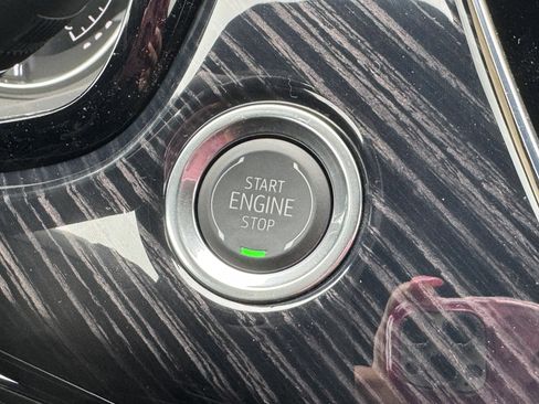 New 2025 Cadillac XT6 Premium Luxury image 29