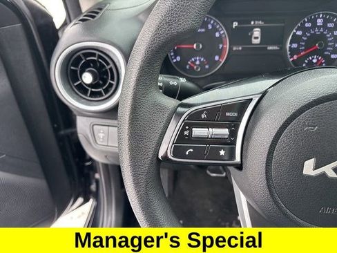 Used 2024 Kia Forte LXS FWD image 17