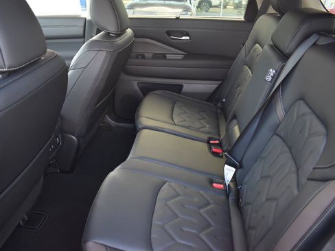 New 2026 Nissan Pathfinder Platinum FWD image 54