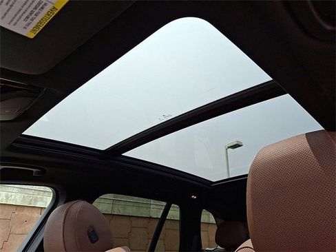 Certified 2026 BMW X5 xDrive50e w/ M Sport Package image 10