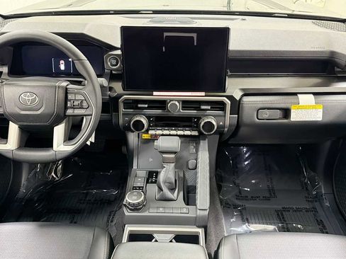 New 2026 Toyota 4Runner Limited AWD/4WD image 28