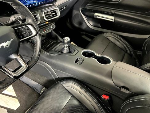 Used 2024 Ford Mustang GT Premium RWD image 17