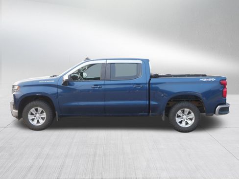 Used 2019 Chevrolet Silverado 1500 LT w/ Convenience Package AWD/4WD image 4