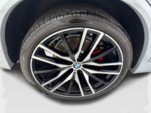 Used 2024 BMW X5 xDrive40i w/ M Sport Package AWD/4WD image 87