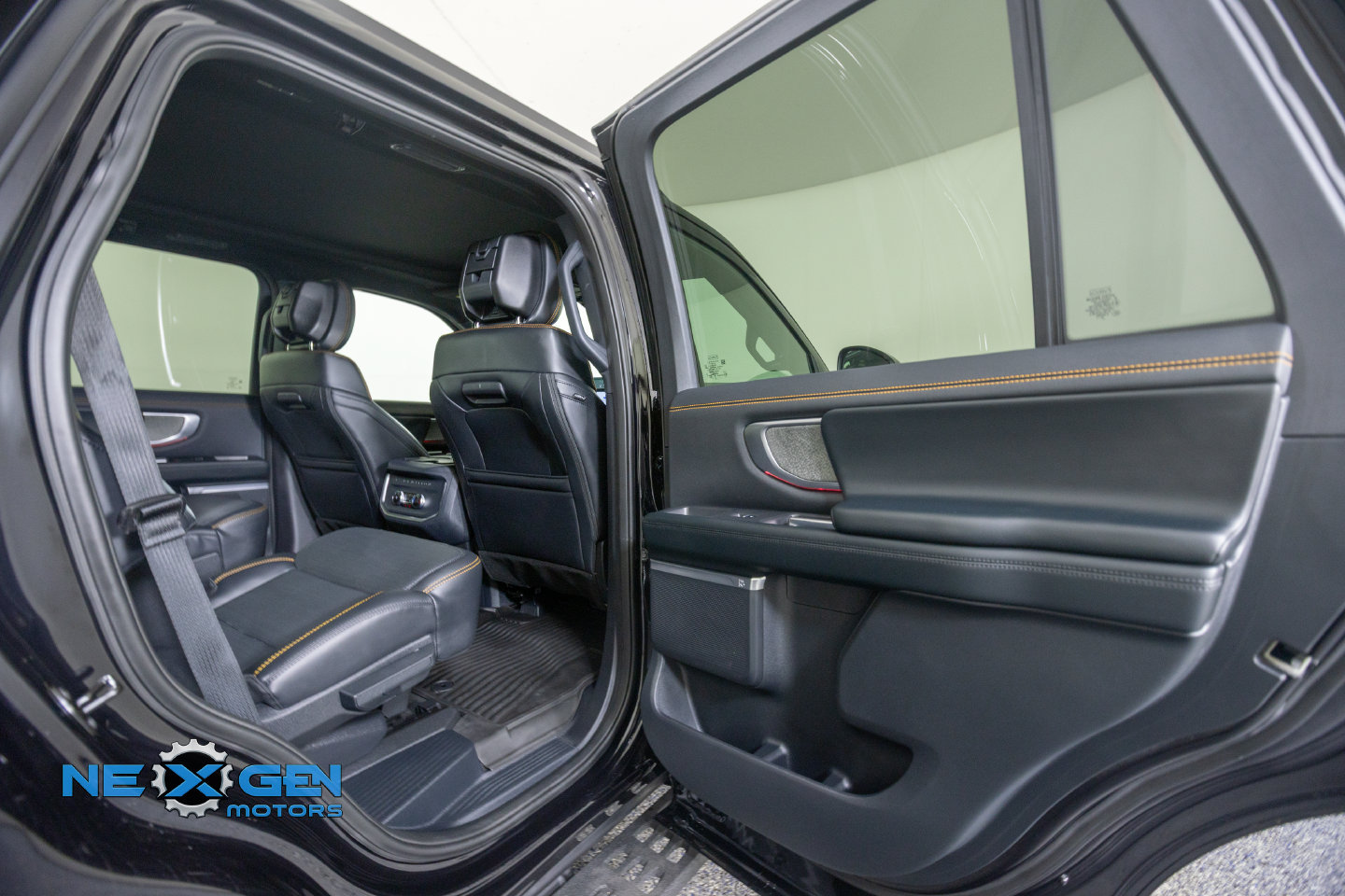Used 2026 Ford Expedition Tremor AWD/4WD image 40