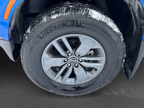 Used 2025 Nissan Frontier SV w/ SV Convenience Package image 11