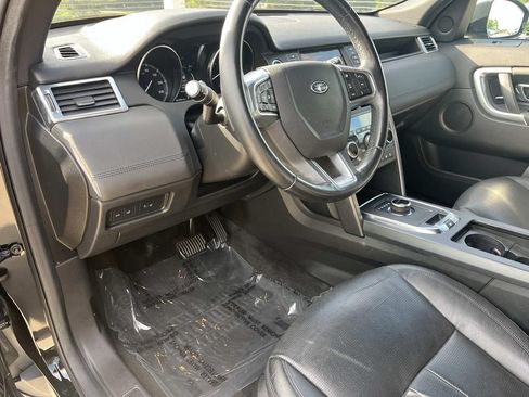 Used 2019 Land Rover Discovery Sport HSE AWD/4WD image 11