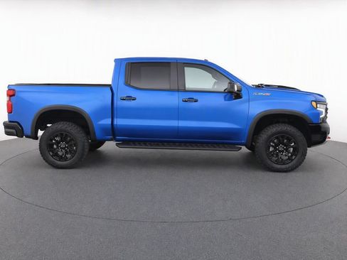 Used 2025 Chevrolet Silverado 1500 ZR2 w/ Technology Package AWD/4WD image 9