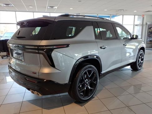 New 2026 Chevrolet Traverse RS image 4