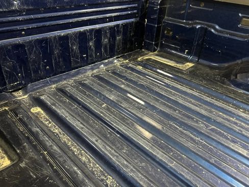 Used 2022 Nissan Frontier SV image 27