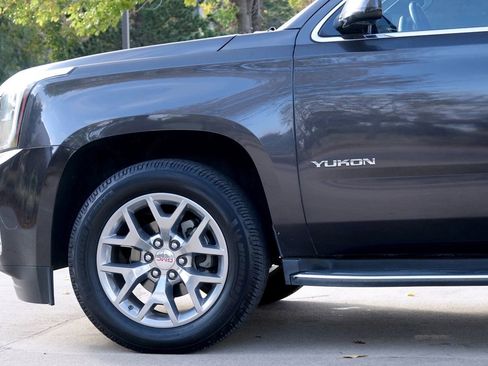 Used 2018 GMC Yukon SLT w/ Open Road Package image 24