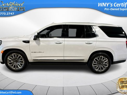 Used 2023 GMC Yukon Denali Ultimate image 9