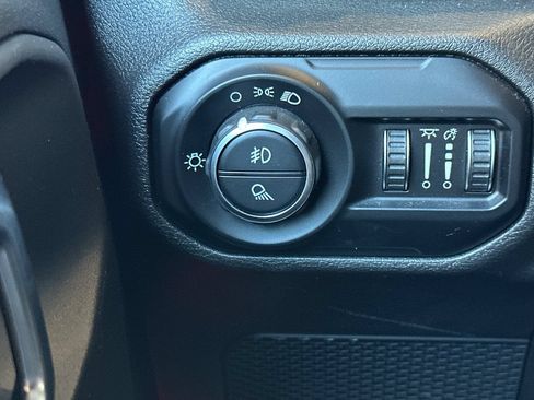 Used 2021 Jeep Gladiator Sport w/ Trailer Tow Package AWD/4WD image 32