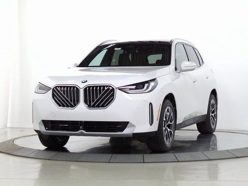 Used 2026 BMW X3 xDrive30 w/ Convenience Package AWD/4WD image 3