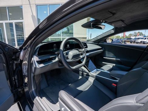 Used 2024 Lucid Air Pure RWD image 28