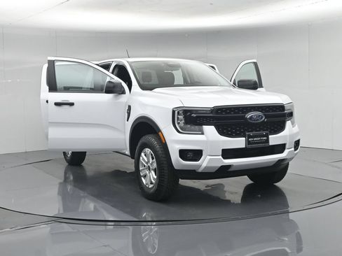 Certified 2025 Ford Ranger XL w/ Trailer Tow Package RWD image 32