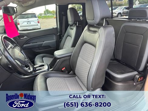 Used 2017 Chevrolet Colorado Z71 AWD/4WD image 26