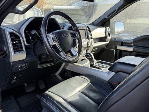 Used 2020 Ford F150 Lariat image 11