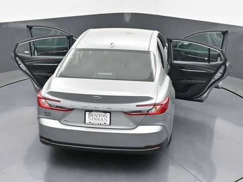 Used 2025 Toyota Camry LE FWD image 46