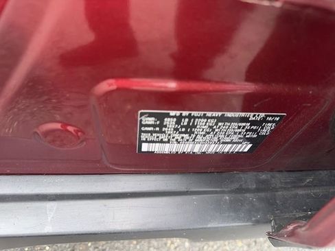 Used 2017 Subaru Outback 3.6R Limited image 11