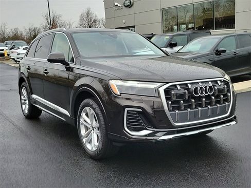 Used 2025 Audi Q7 2.0T Premium Plus w/ Premium Plus Package image 7