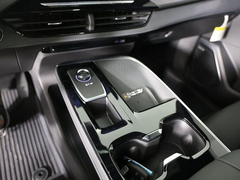 New 2026 Buick Enclave Sport Touring w/ Super Cruise Package image 20