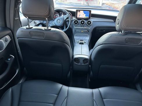 Used 2019 Mercedes-Benz GLC 300 4MATIC w/ Multimedia Package image 28