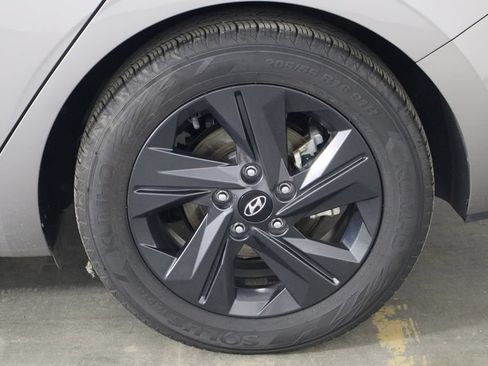 Used 2022 Hyundai Elantra Blue FWD image 39