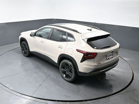 New 2026 Chevrolet Trax ACTIV w/ Sunroof Package image 42