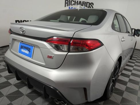 Used 2024 Toyota Corolla SE FWD image 5