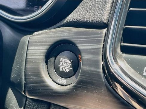 Used 2021 Jeep Grand Cherokee Laredo X RWD image 19