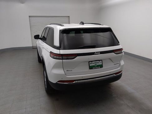 Used 2022 Jeep Grand Cherokee Limited AWD/4WD image 7