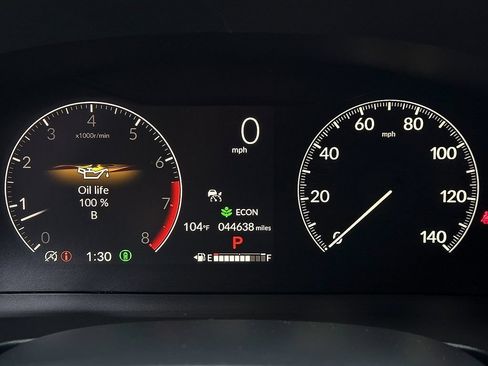 Used 2024 Honda Pilot Touring image 18