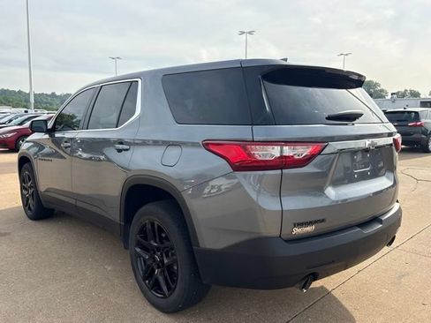 Used 2020 Chevrolet Traverse LS w/ LPO, Blackout Package FWD image 5