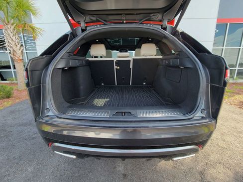 Used 2018 Land Rover Range Rover Velar R-Dynamic SE AWD/4WD image 20