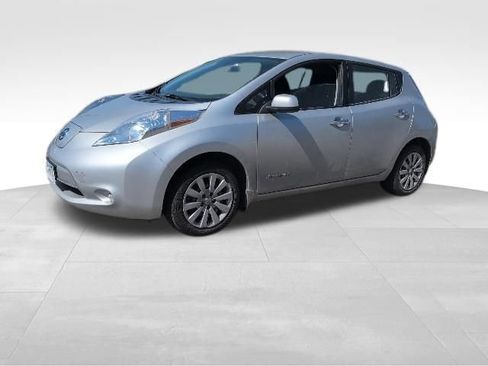 Used 2016 Nissan Leaf S w/ Charger Package FWD image 9